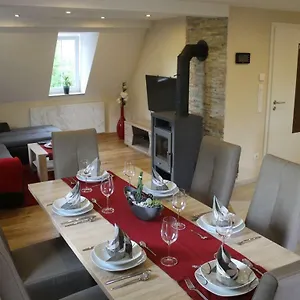  Apartment Bella La